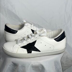 White Sneakers with Black Star Accent - Size 8